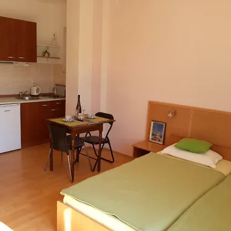 Apartment Kljunak