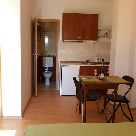 Kljunak Apartamento *