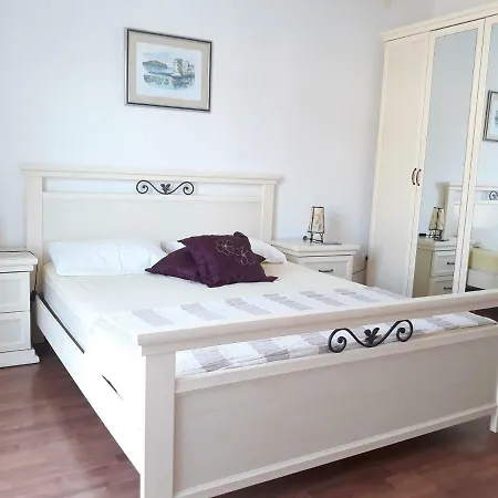 Apartamento Kljunak